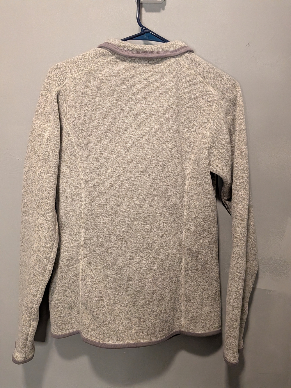 Patagonia Women's Light Heather Gray Full-Zip Teddy Fleece Jacket - Picture 2 of 2